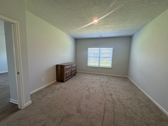 5th image of 31 Haleys Cv