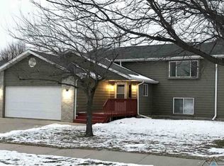 602 N Solar Dr, Sioux Falls, SD 57103
