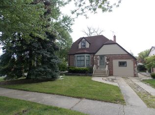 421 S Chester Ave, Park Ridge, IL 60068