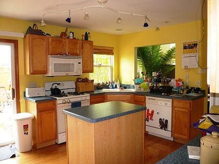 3rd image of 12849 W Wakefield Dr