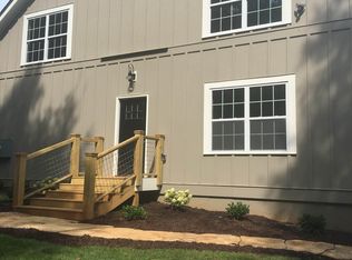 1124 Beaver Dam Rd, Hoschton, GA 30548