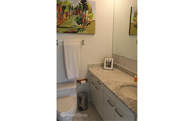 Rented by Douglas Elliman | media 22