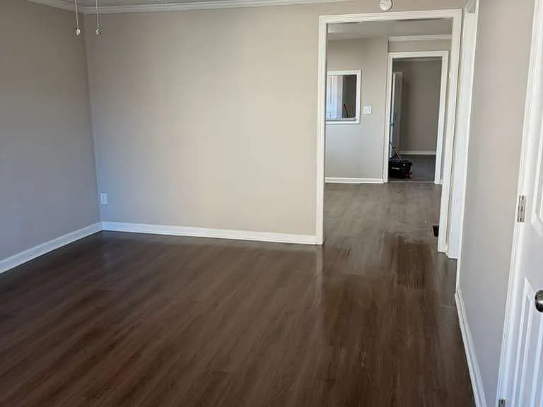 6111 Johnson Rd #MAIN — Photo 2