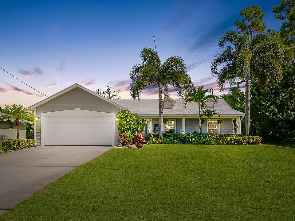Home For Sale In Port Saint Lucie