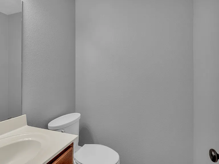TH4 Bath