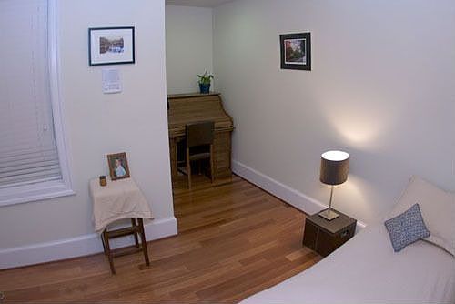 Guest bedroom