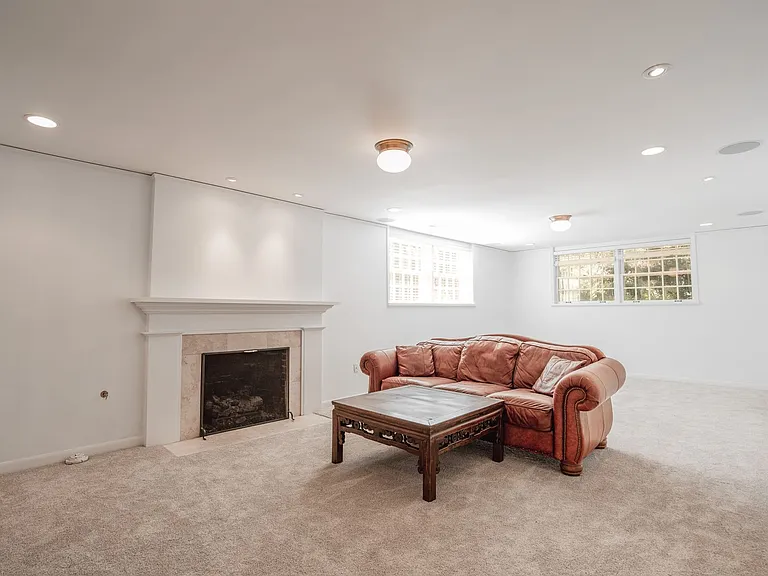 4527 SW 29th Ave — Photo 19