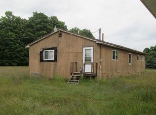 526 Armstrong Rd NE, Kalkaska, MI 49646