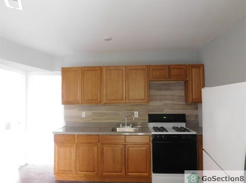 1st image of 6322 Germantown Ave #1