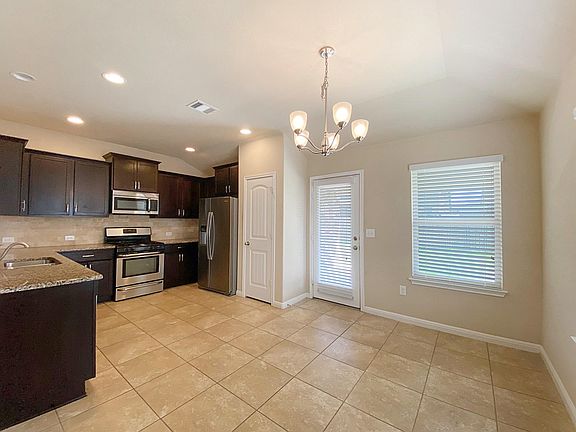 5th image of 528 Longhorn Cavern Rd