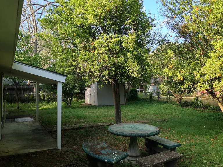 343 S Fairfax Dr — Photo 18