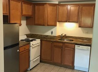 19 Vine St APT 1, Marblehead, MA 01945