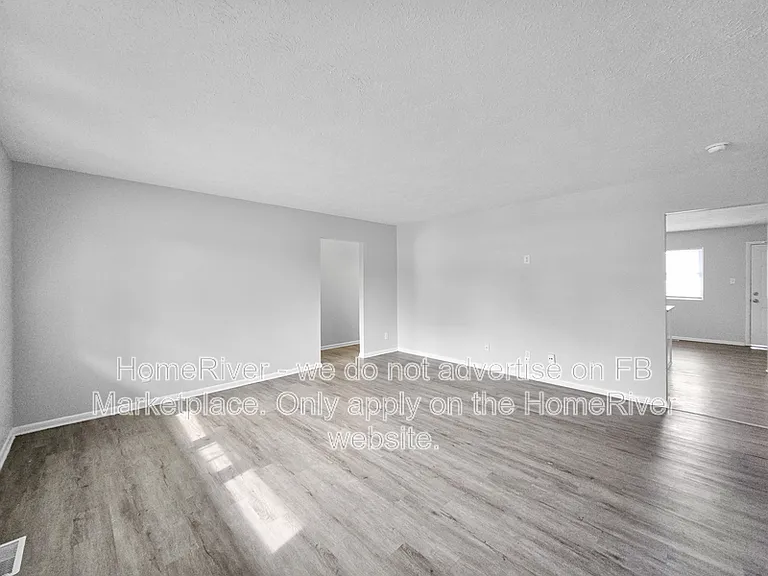 809 Spring Valley Dr — Photo 8