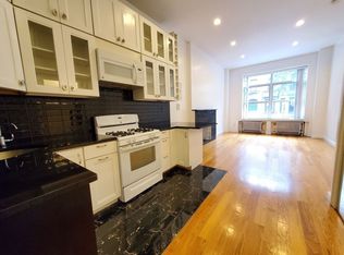 315 W 90th St APT 1, New York, NY 10024