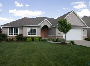 4036 Edge View Dr, Oregon, OH 43616