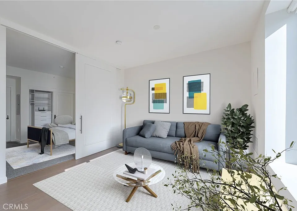 1050 S Grand Ave #1305