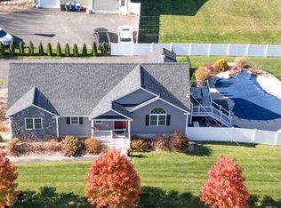 1486 Mammoth Rd, Dracut, MA 01826