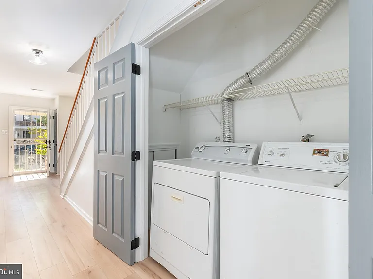 1330 N Hancock St — Photo 13