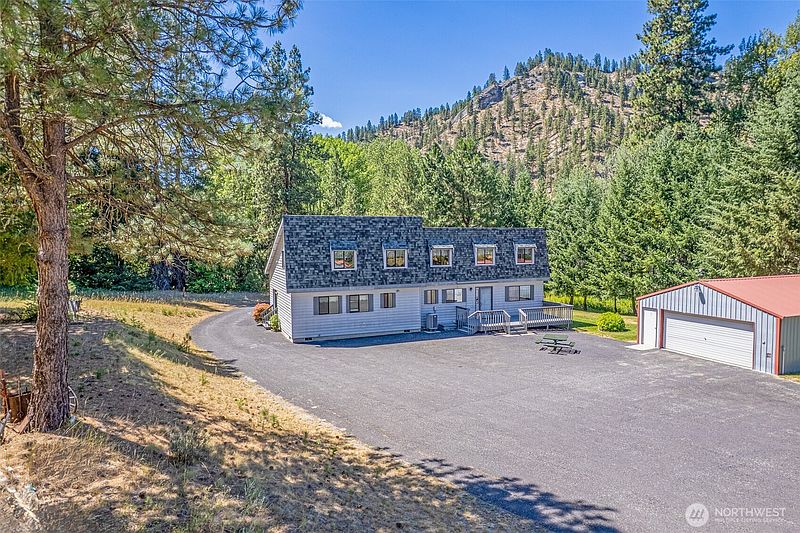 4th image of 9585 Eagle Creek