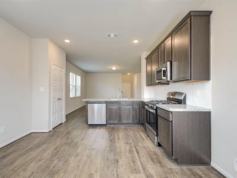 8403 Baywatch Cir — Photo 17