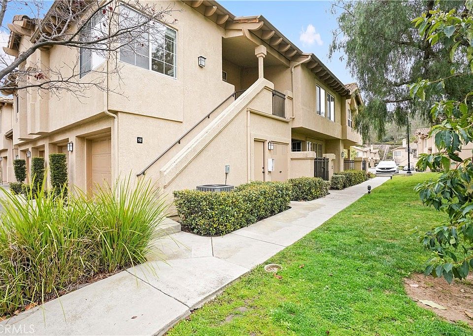 1st image of 52 Waxwing Ln
