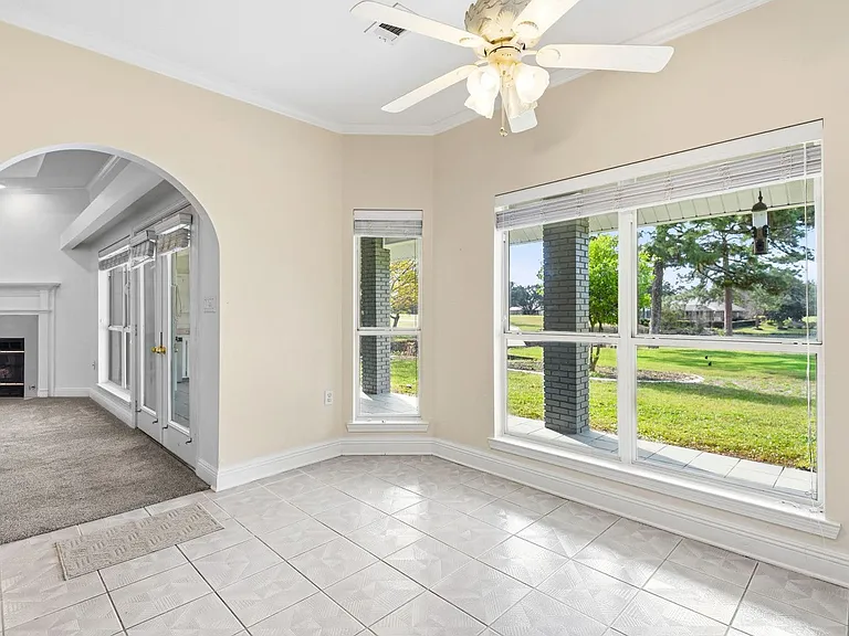 83 Lake Lorraine Cir — Photo 29