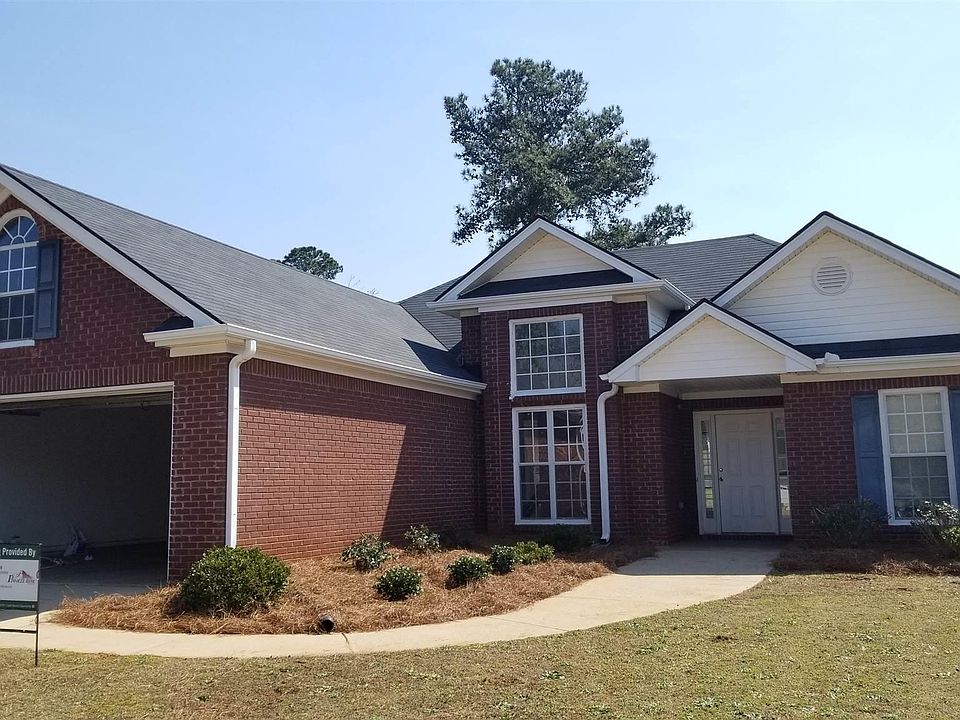 2nd image of 803 Lazy Ln