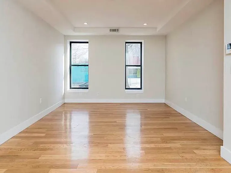 951 Prospect Pl #3R — Photo 1