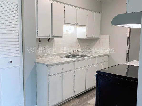 219 Charleston Blvd #5, Macomb, IL 61455