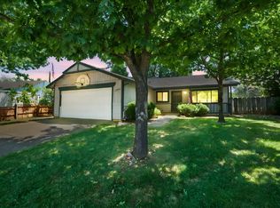 3995 Sunwood Dr, Redding, CA 96002