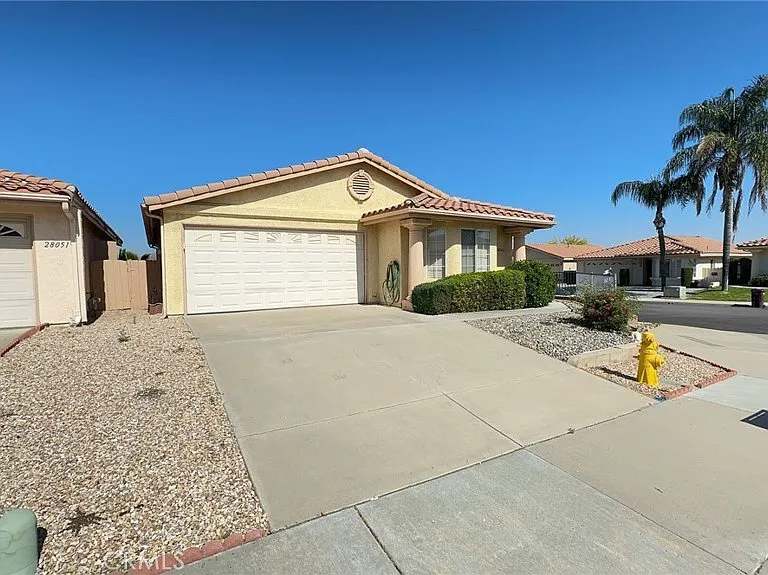 28043 Calle Casera — Photo 2