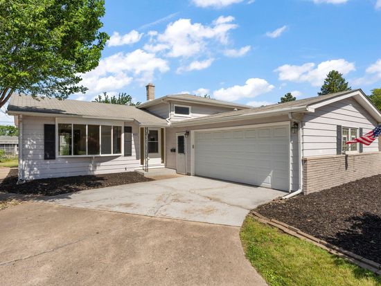 8522 Jefferson Ave, Munster, IN 46321