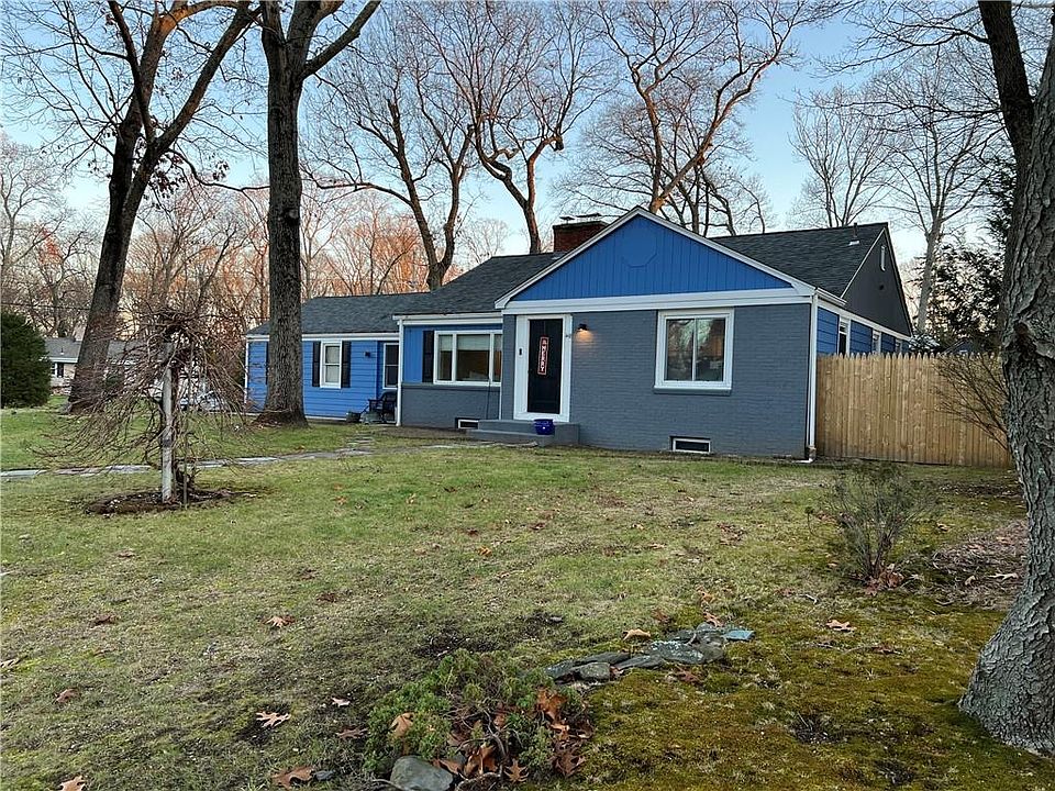 448 Squantum Dr Warwick, RI, 02888 Apartments for Rent Zillow