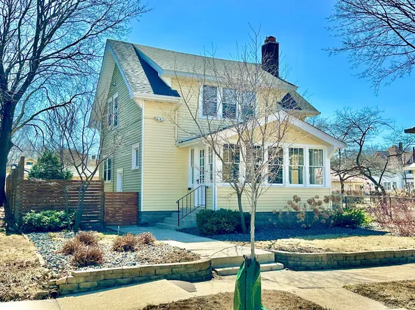 168 Isabel St W, Saint Paul, MN 55107