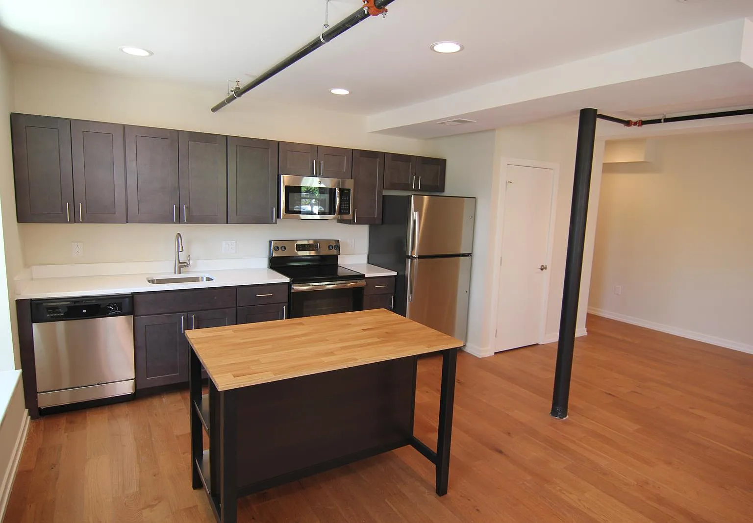 Cambridge Lofts — Photo 3