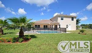 LR-33-back-of-the-house-and-pool-web