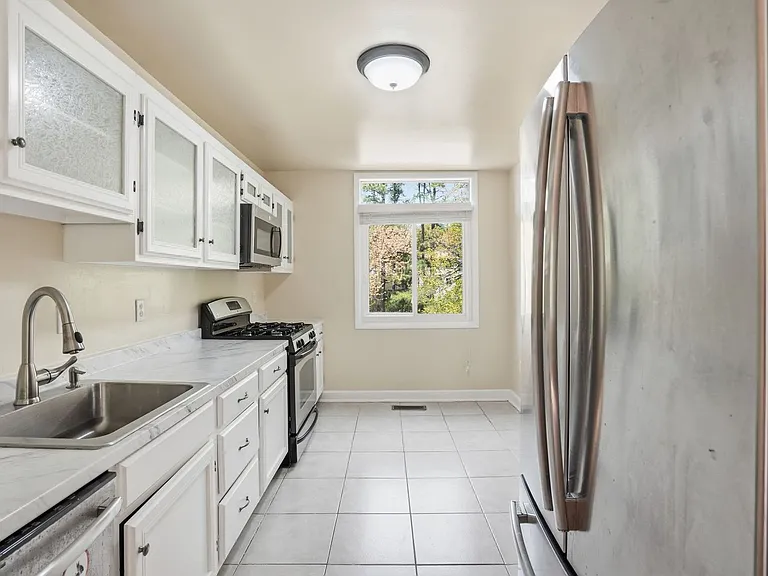 2916 Cantania Pl — Photo 7