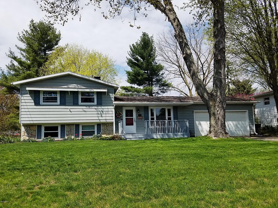 1st image of 734 Knollwood Dr