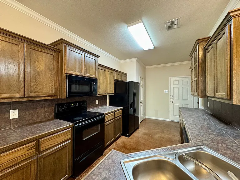 304A Chapel Trail Cir — Photo 5