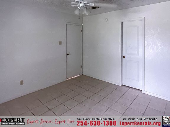 3rd image of 3808 Pilgram Dr