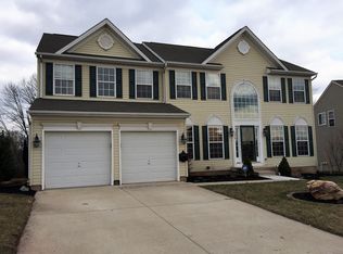 120 Hunter Creek Dr, York, PA 17406