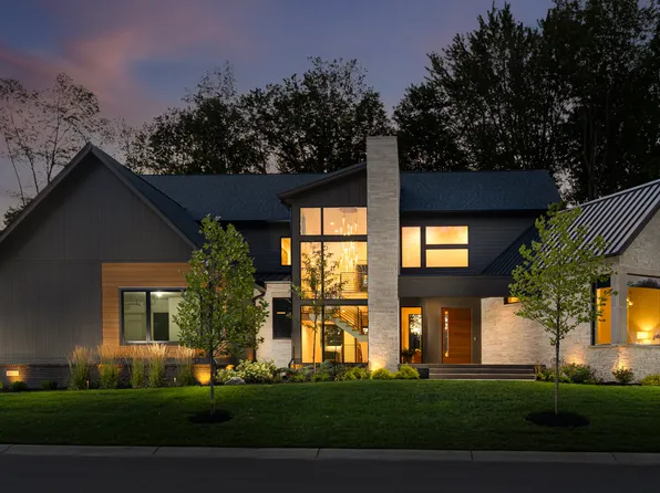 10400 Somerford Rdg, Zionsville, IN 46077