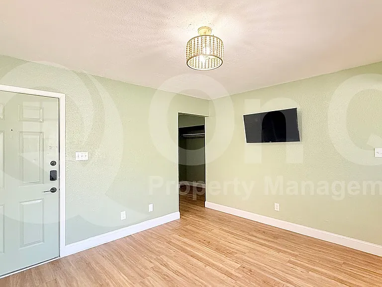 2500 Burleson Rd #401 — Photo 6