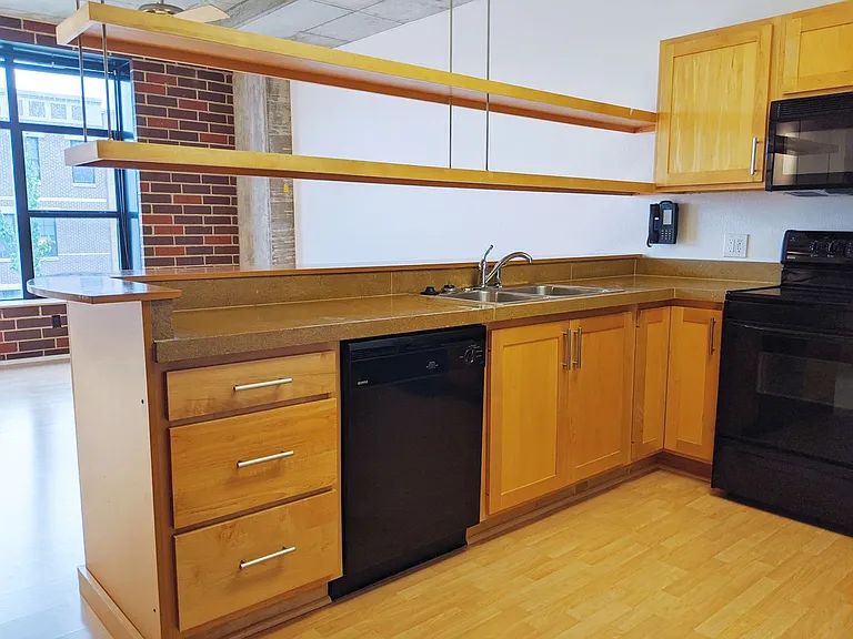 Mercury - Residential — Photo 44