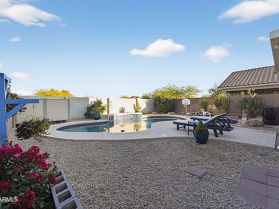 5th image of 33251 N Double Bar Rd