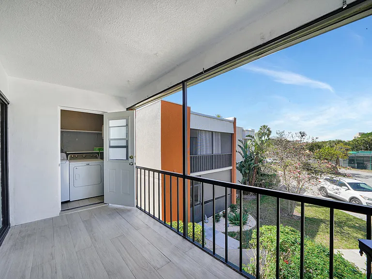 516 Osprey Dr #16C — Photo 21