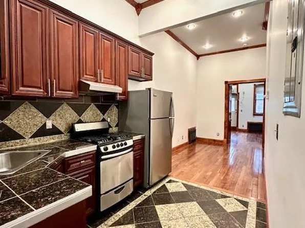219 Franklin Street image 1 of 12