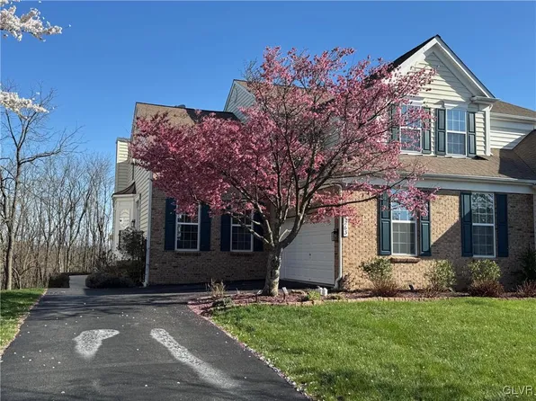 5263 High Vista Dr, Orefield, PA 18069