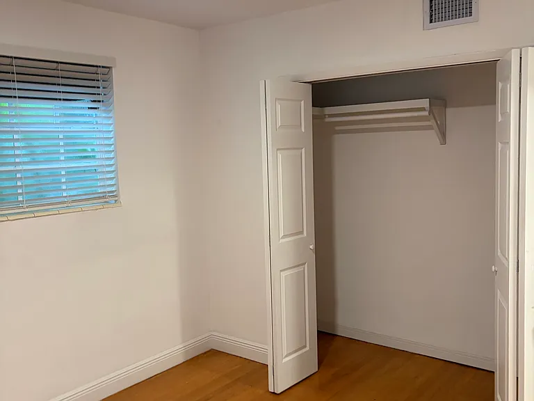 1561 West Ave #4 — Photo 17