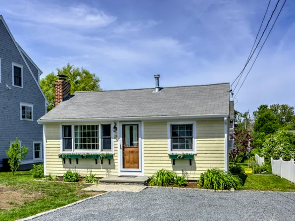 29 Almy Ave, Sandwich, MA 02563
